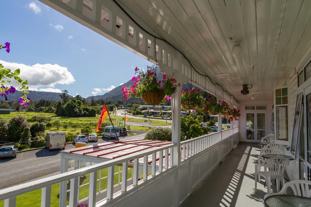 Heartland Hotel Fox Glacier Exterior photo