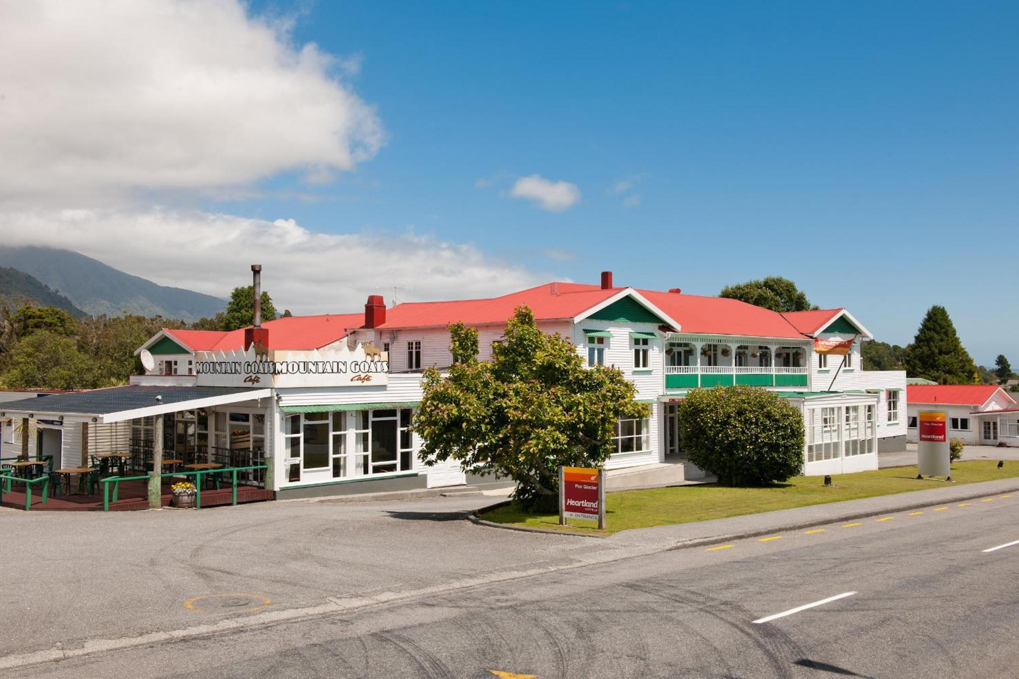 Heartland Hotel Fox Glacier Exterior photo