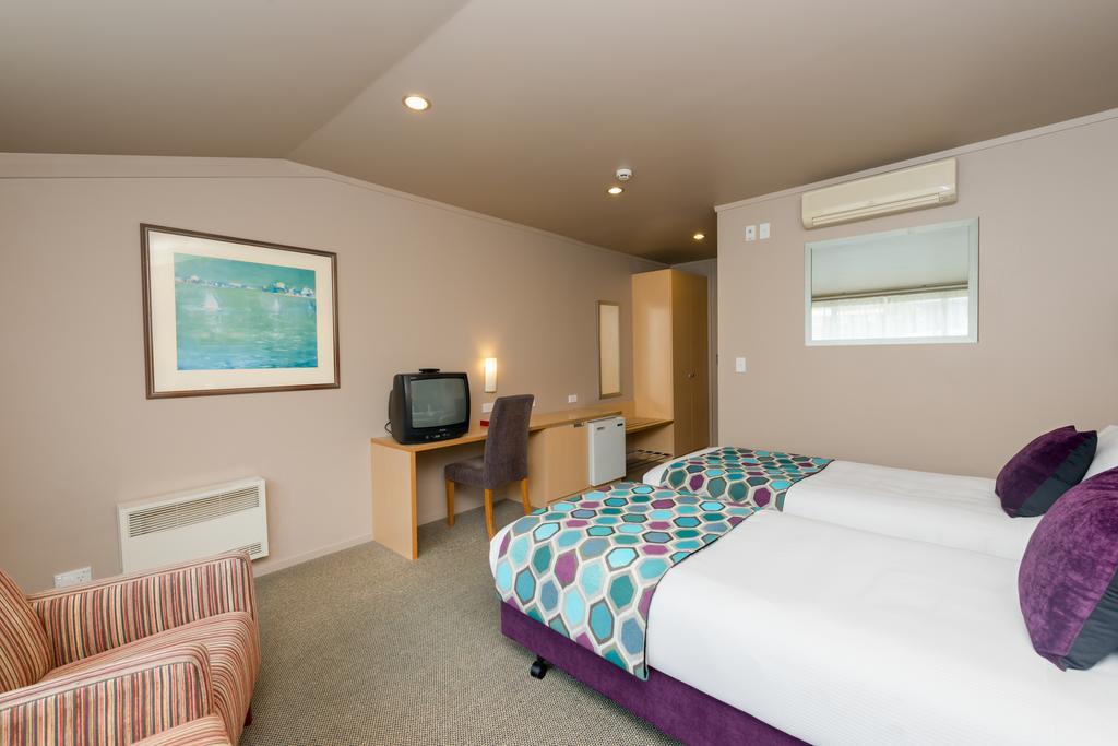 Heartland Hotel Fox Glacier Exterior photo
